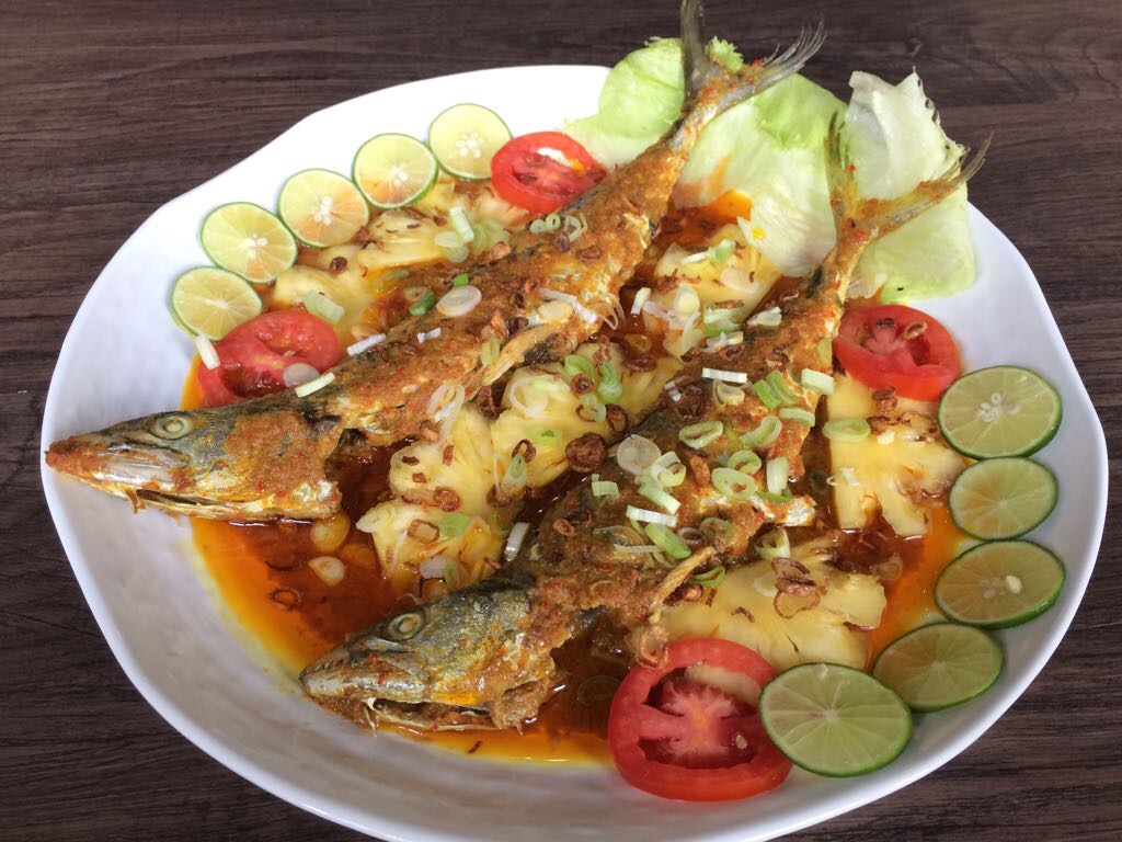 Ikan Tenggiri Lempah Nanas  Woku khas Bangka